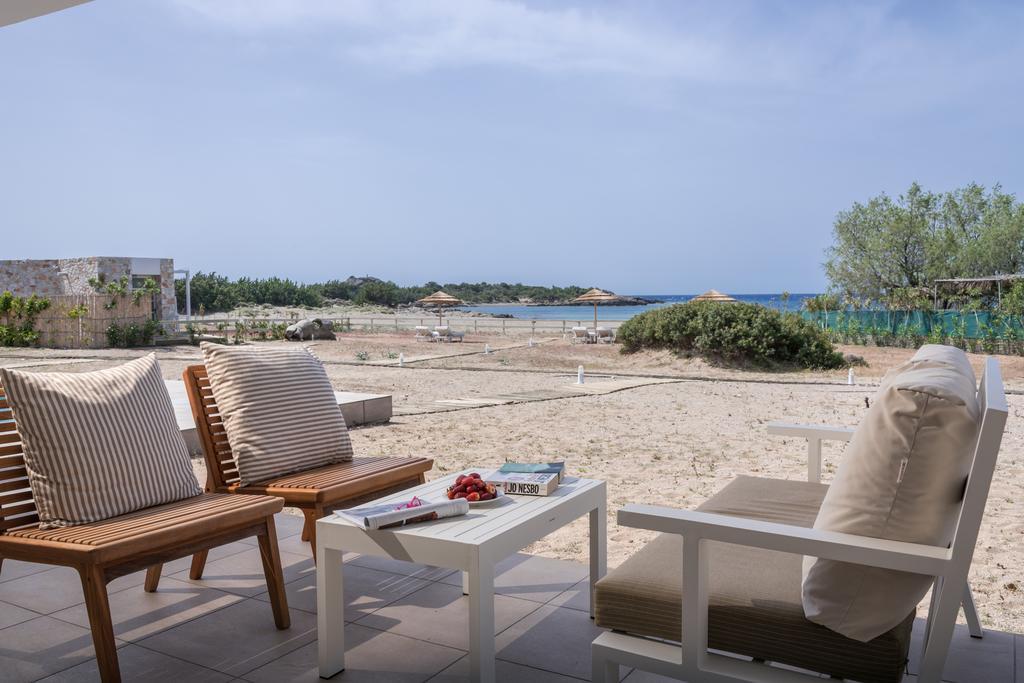 Cedar Bay Beachside Villas Palaiochora Exterior photo