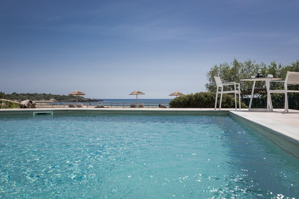 Cedar Bay Beachside Villas Palaiochora Exterior photo